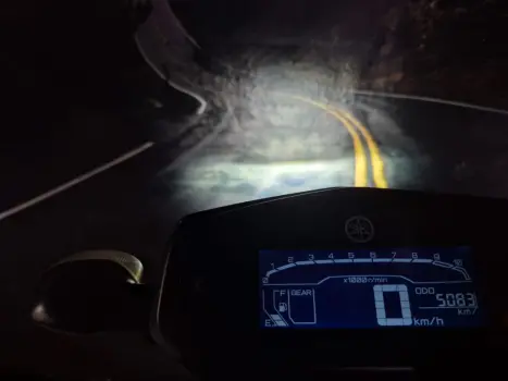 YAMAHA FZ 15 Fazer ABS, Foto 9