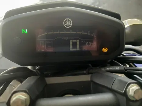YAMAHA FZ 15 Fazer ABS, Foto 3