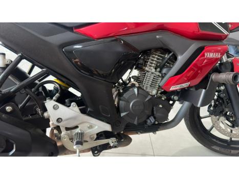 YAMAHA FZ 15 Fazer ABS, Foto 4