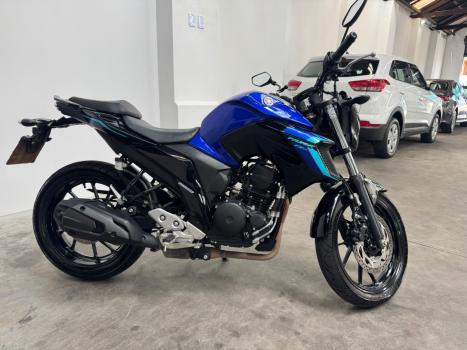 YAMAHA FZ 25 250 Fazer Flex , Foto 1
