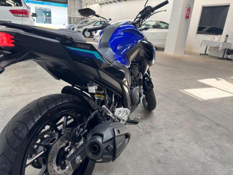 YAMAHA FZ 25 250 Fazer Flex , Foto 4