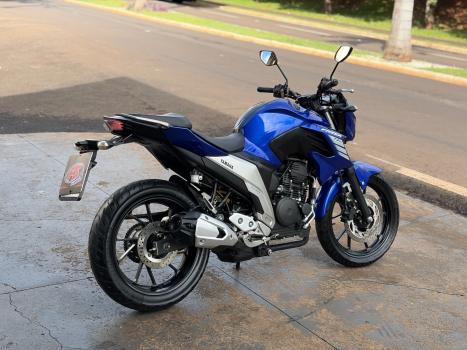 YAMAHA FZ 25 250 Fazer Flex , Foto 3
