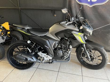 YAMAHA FZ 25 250 Fazer Flex , Foto 1