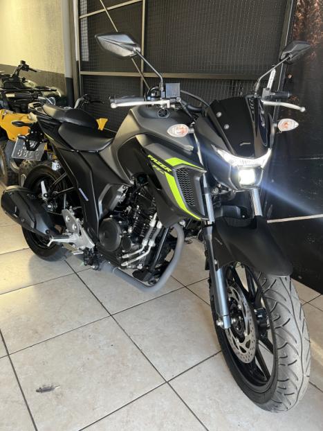 YAMAHA FZ 25 250 Fazer Flex , Foto 2