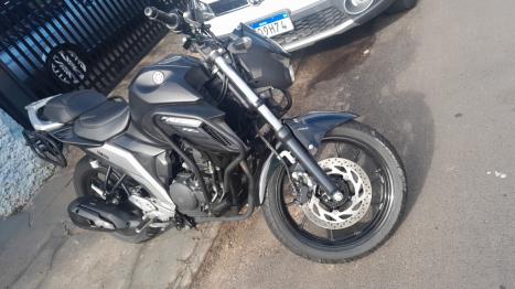 YAMAHA FZ 25 250 Fazer Flex , Foto 2