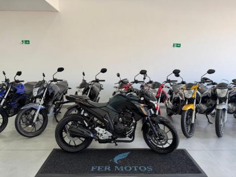YAMAHA FZ 25 250 Fazer Flex , Foto 1