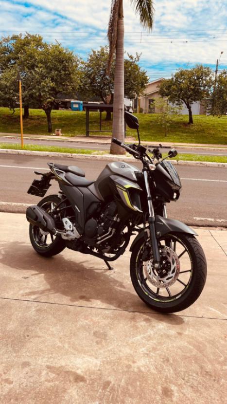 YAMAHA FZ 25 250 Fazer Flex , Foto 2