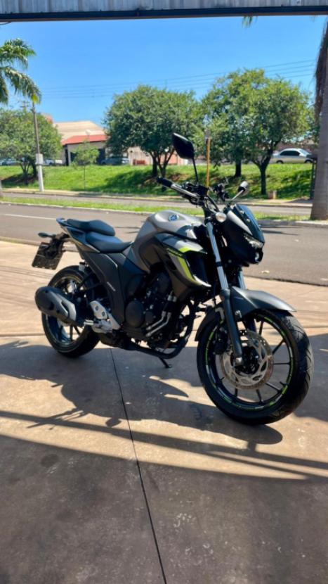 YAMAHA FZ 25 250 Fazer Flex , Foto 4