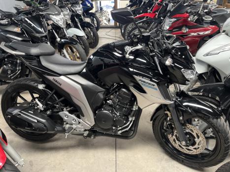 YAMAHA FZ 25 250 Fazer Flex , Foto 1