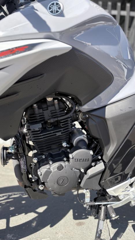 YAMAHA FZ 25 250 Fazer Flex , Foto 8