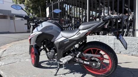 YAMAHA FZ 25 250 Fazer Flex , Foto 3