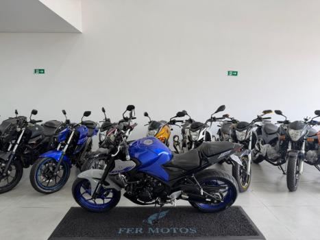 YAMAHA MT-03 300 , Foto 4