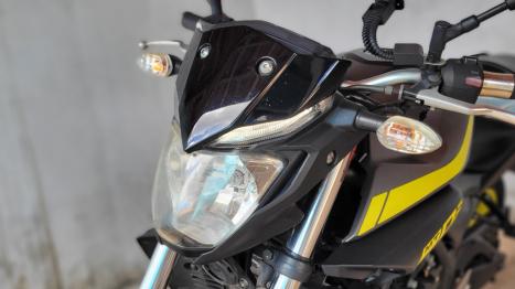 YAMAHA MT-03 300 ABS, Foto 7