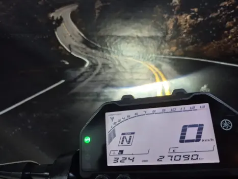 YAMAHA MT-03 300 ABS, Foto 9