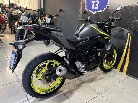 YAMAHA MT-03 300 ABS, Foto 6