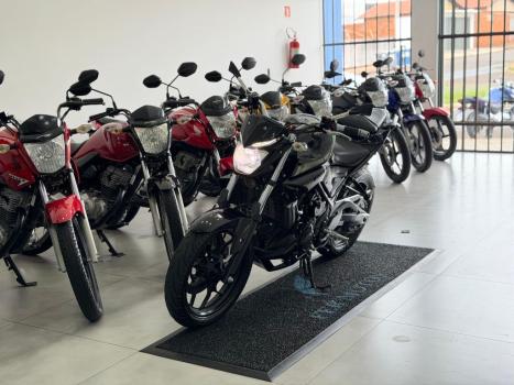 YAMAHA MT-03 300 ABS, Foto 3