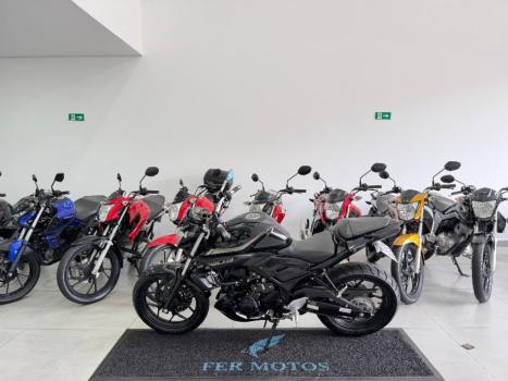 YAMAHA MT-03 300 ABS, Foto 4