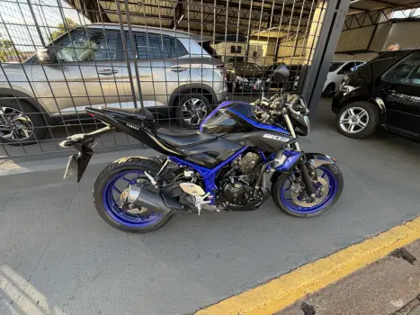 YAMAHA MT-03 300 ABS, Foto 4