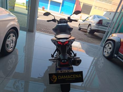YAMAHA MT-03 300 ABS, Foto 9