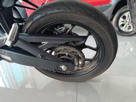 YAMAHA MT-03 300 ABS, Foto 14