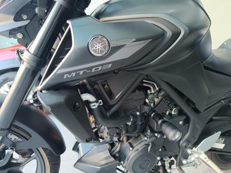 YAMAHA MT-03 300 ABS, Foto 17