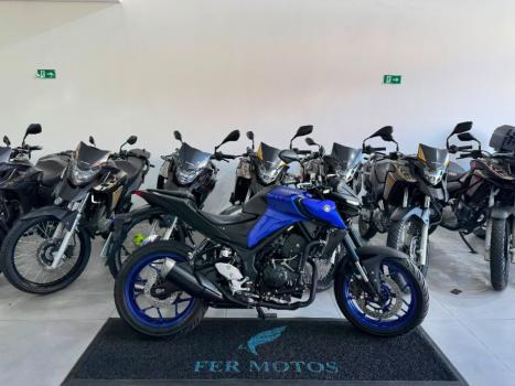 YAMAHA MT-03 300 ABS, Foto 1