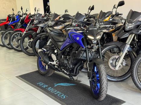 YAMAHA MT-03 300 ABS, Foto 2