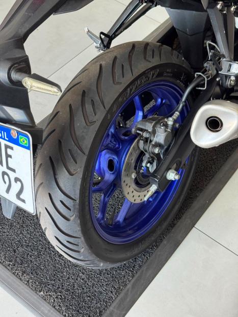 YAMAHA MT-03 300 ABS, Foto 9