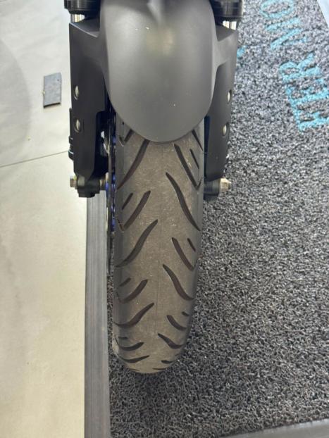 YAMAHA MT-03 300 ABS, Foto 10