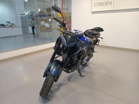YAMAHA MT-03 300 ABS, Foto 2