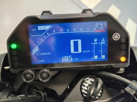 YAMAHA MT-03 300 ABS, Foto 7