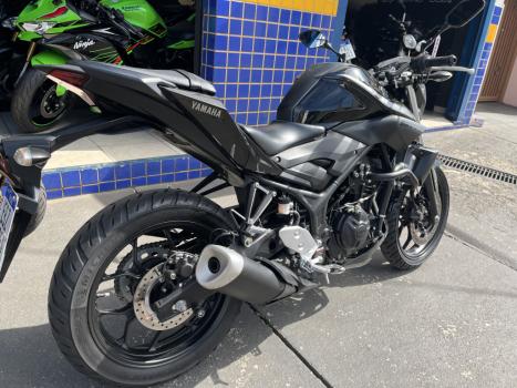 YAMAHA MT-03 300 ABS, Foto 6