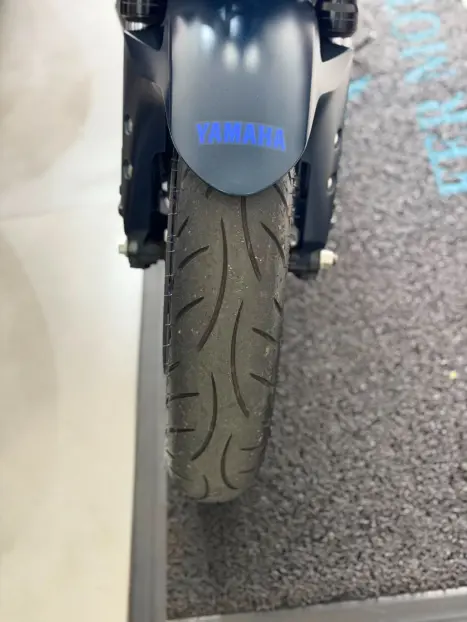 YAMAHA MT-03 300 ABS, Foto 8