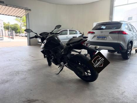 YAMAHA MT-03 300 ABS, Foto 6