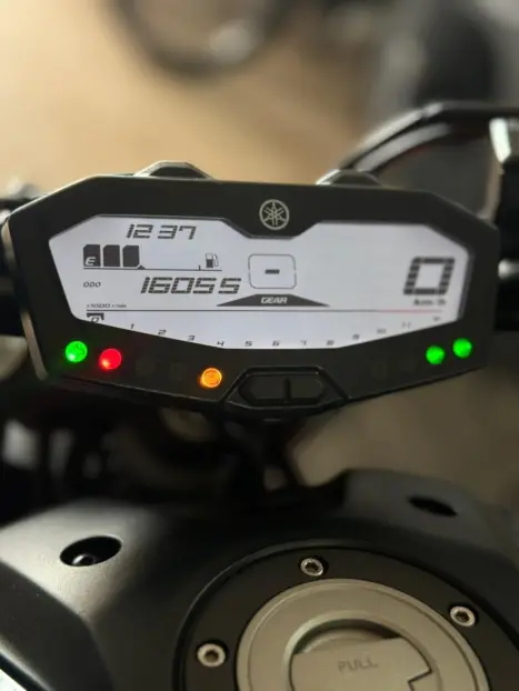 YAMAHA MT-07 700 , Foto 12