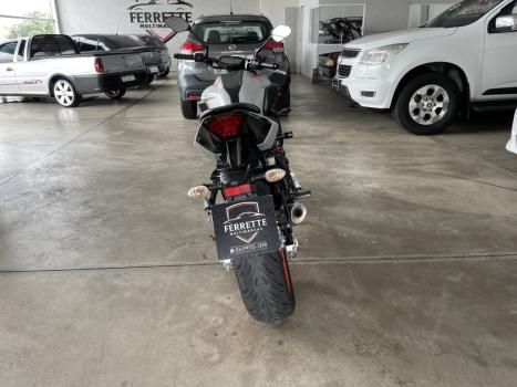 YAMAHA MT-07 700 ABS, Foto 5