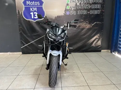 YAMAHA MT-09 850 ABS, Foto 7