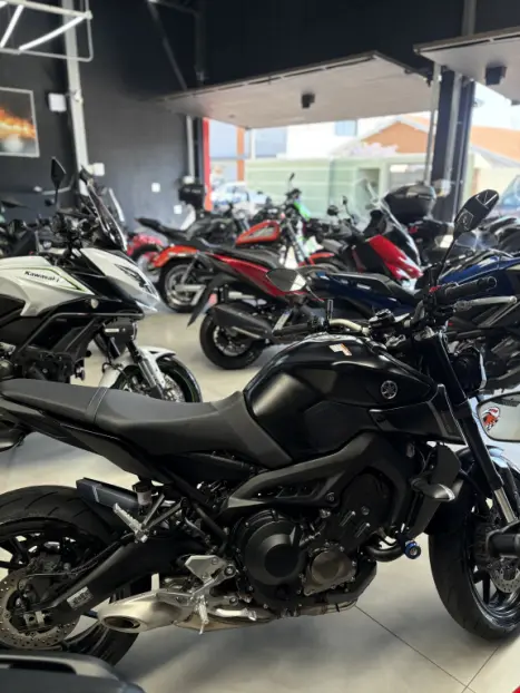 YAMAHA MT-09 850 ABS, Foto 5