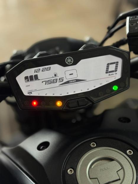 YAMAHA MT-09 850 ABS, Foto 9