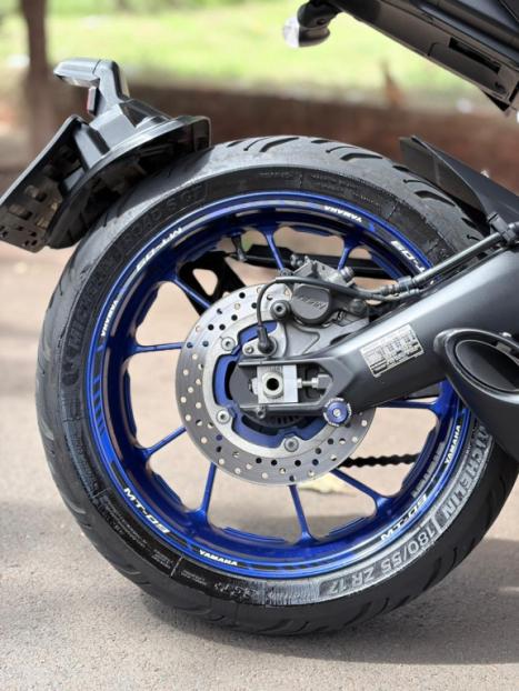 YAMAHA MT-09 850 ABS, Foto 10