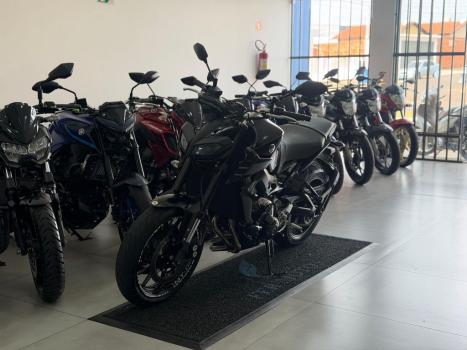 YAMAHA MT-09 850 ABS, Foto 3
