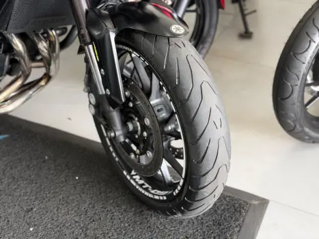 YAMAHA MT-09 850 ABS, Foto 9