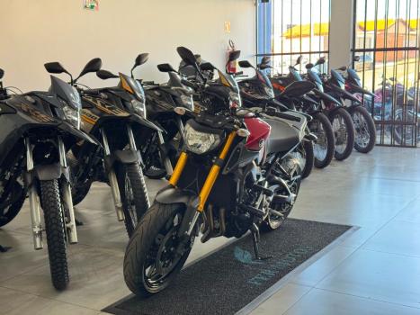 YAMAHA MT-09 850 ABS, Foto 3