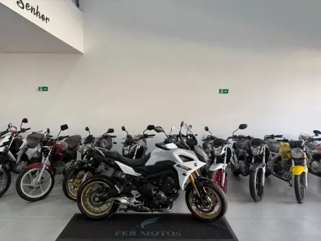 YAMAHA MT-09 Tracer 850 , Foto 1