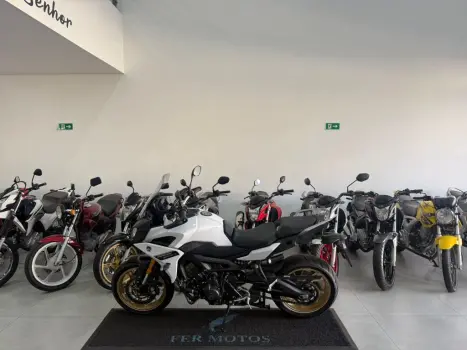 YAMAHA MT-09 Tracer 850 , Foto 4