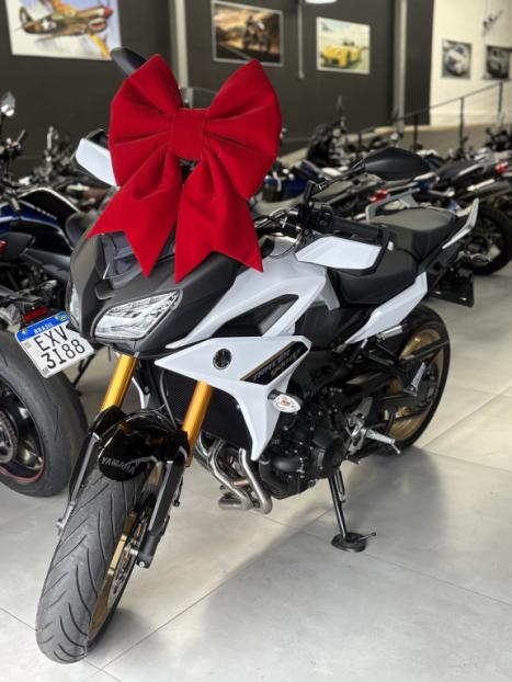 YAMAHA MT-09 Tracer GT 900 , Foto 4 YAMAHA MT-09 Tracer GT 900 , Foto 4