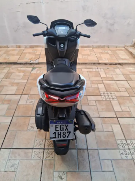 YAMAHA NMax 160 ABS, Foto 2
