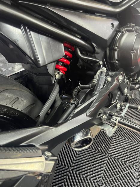 YAMAHA XJ6 600 N, Foto 5