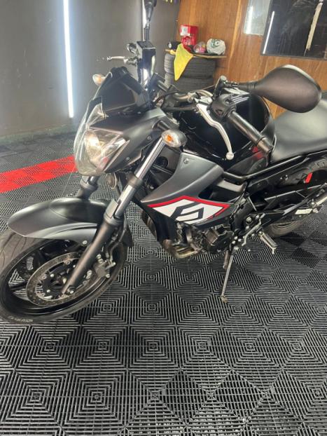YAMAHA XJ6 600 N, Foto 6