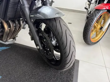 YAMAHA XJ6 600 N, Foto 8